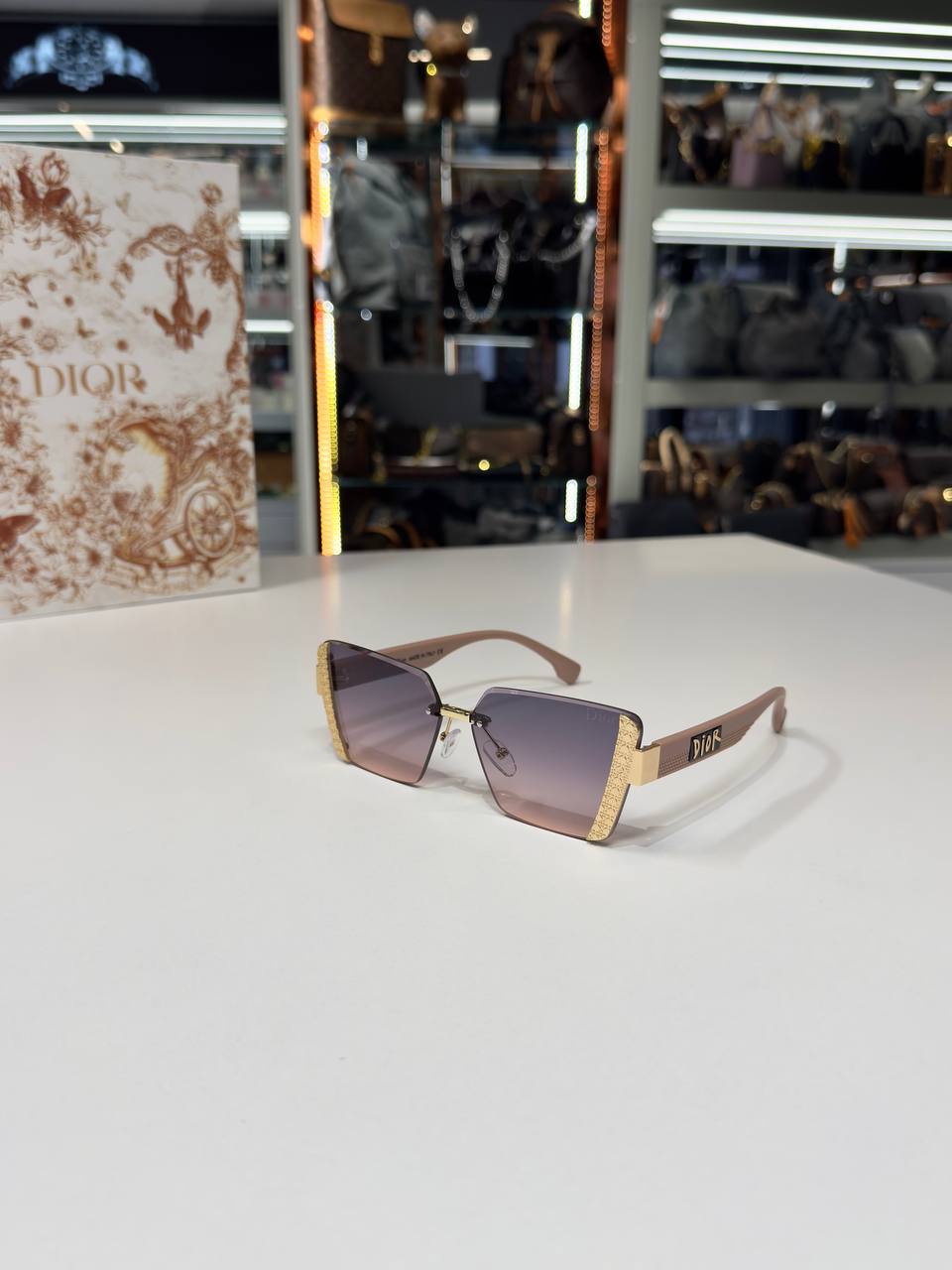 Dior - D03