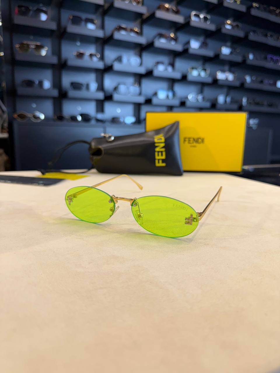 FENDI - FF06
