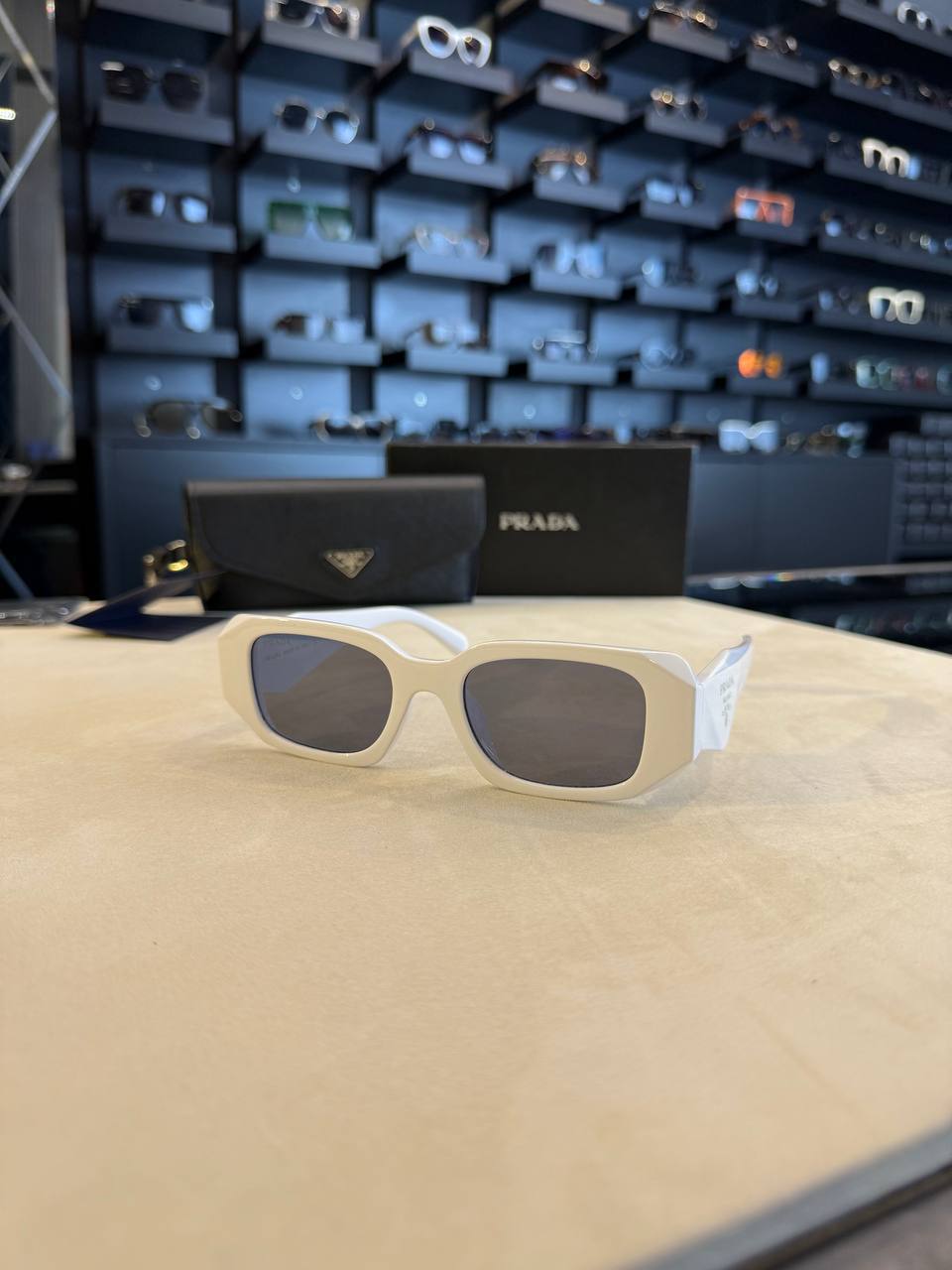 Prada - PD07