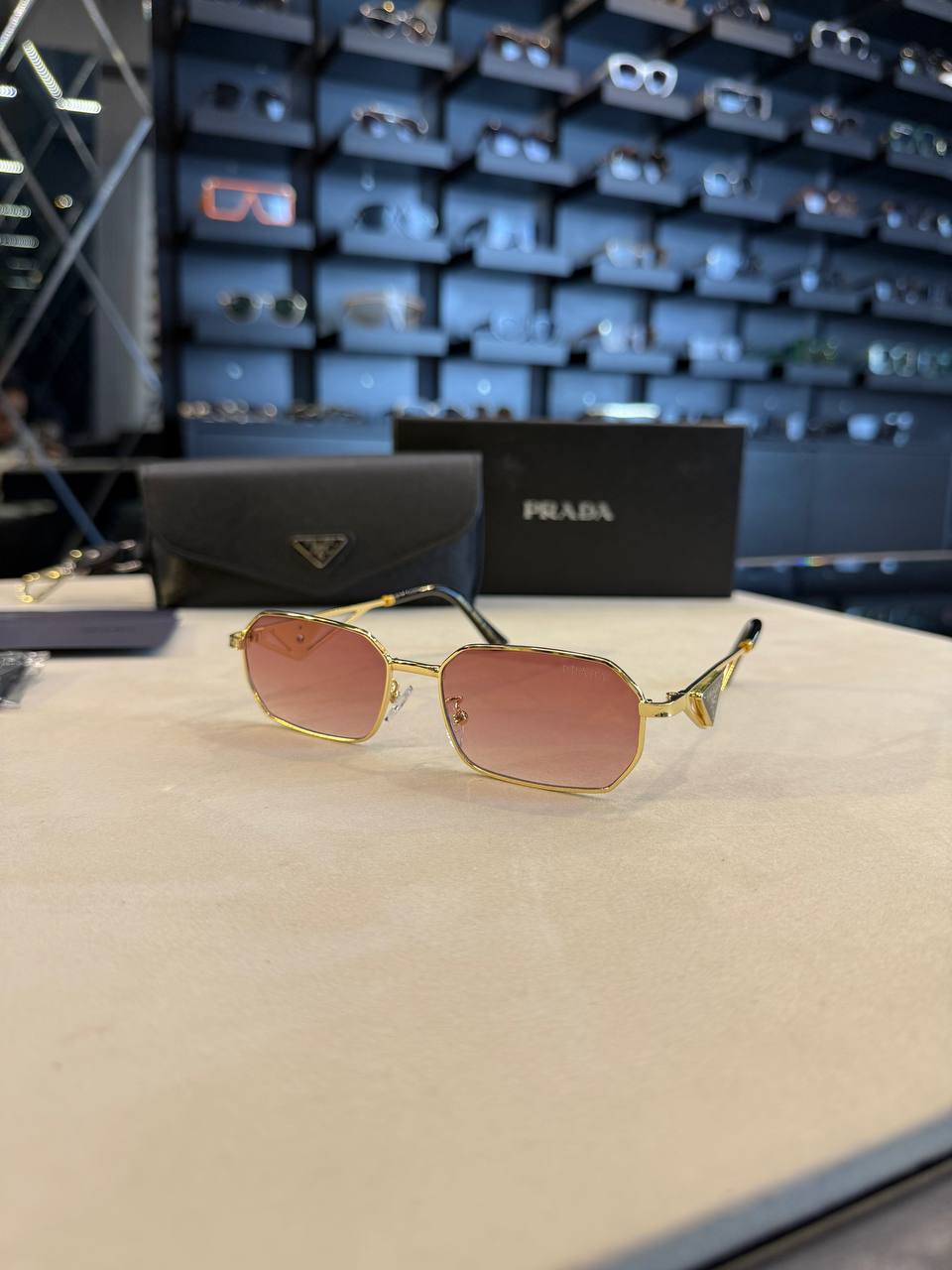 Prada - PD05