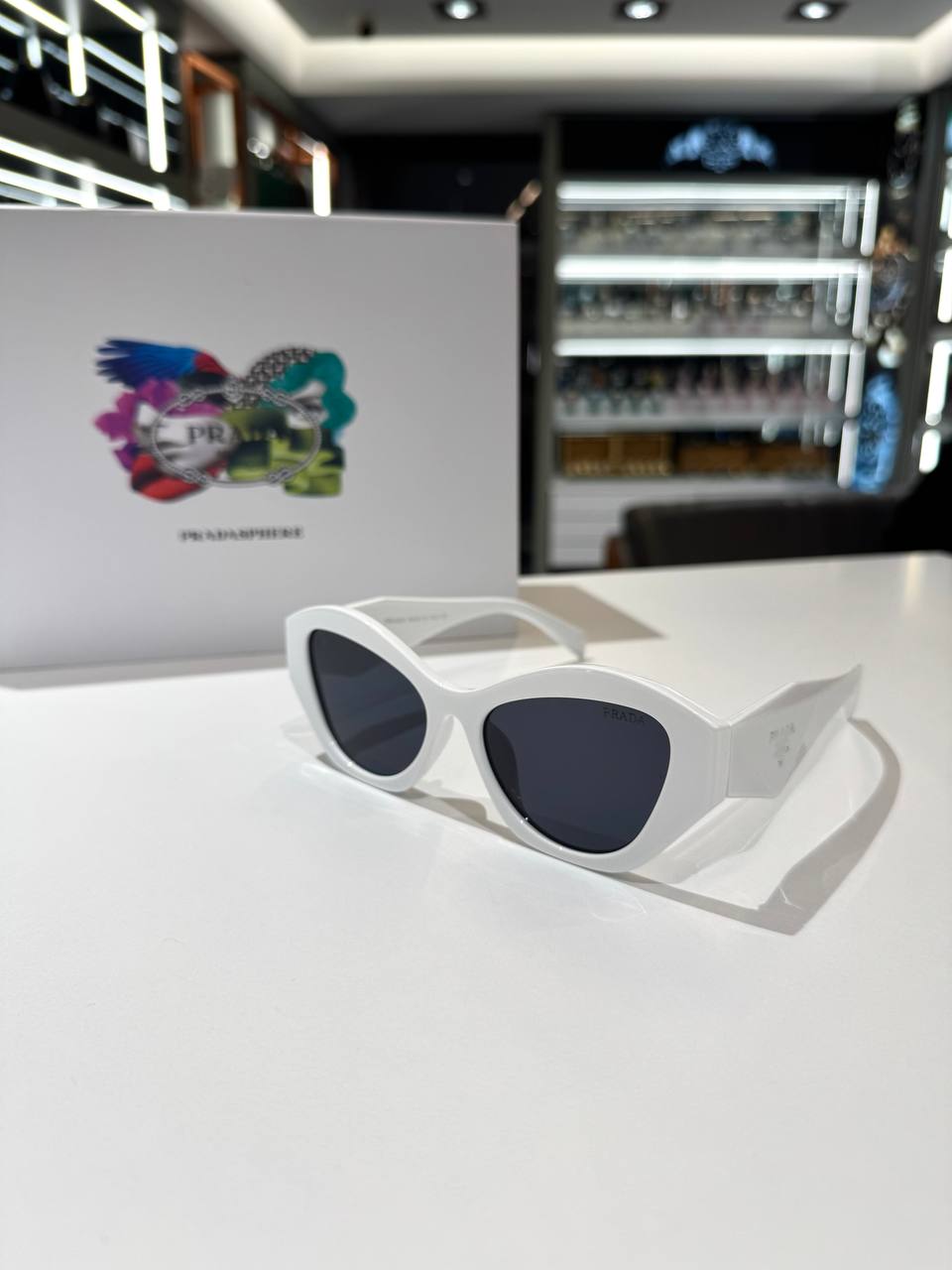 Prada - P90