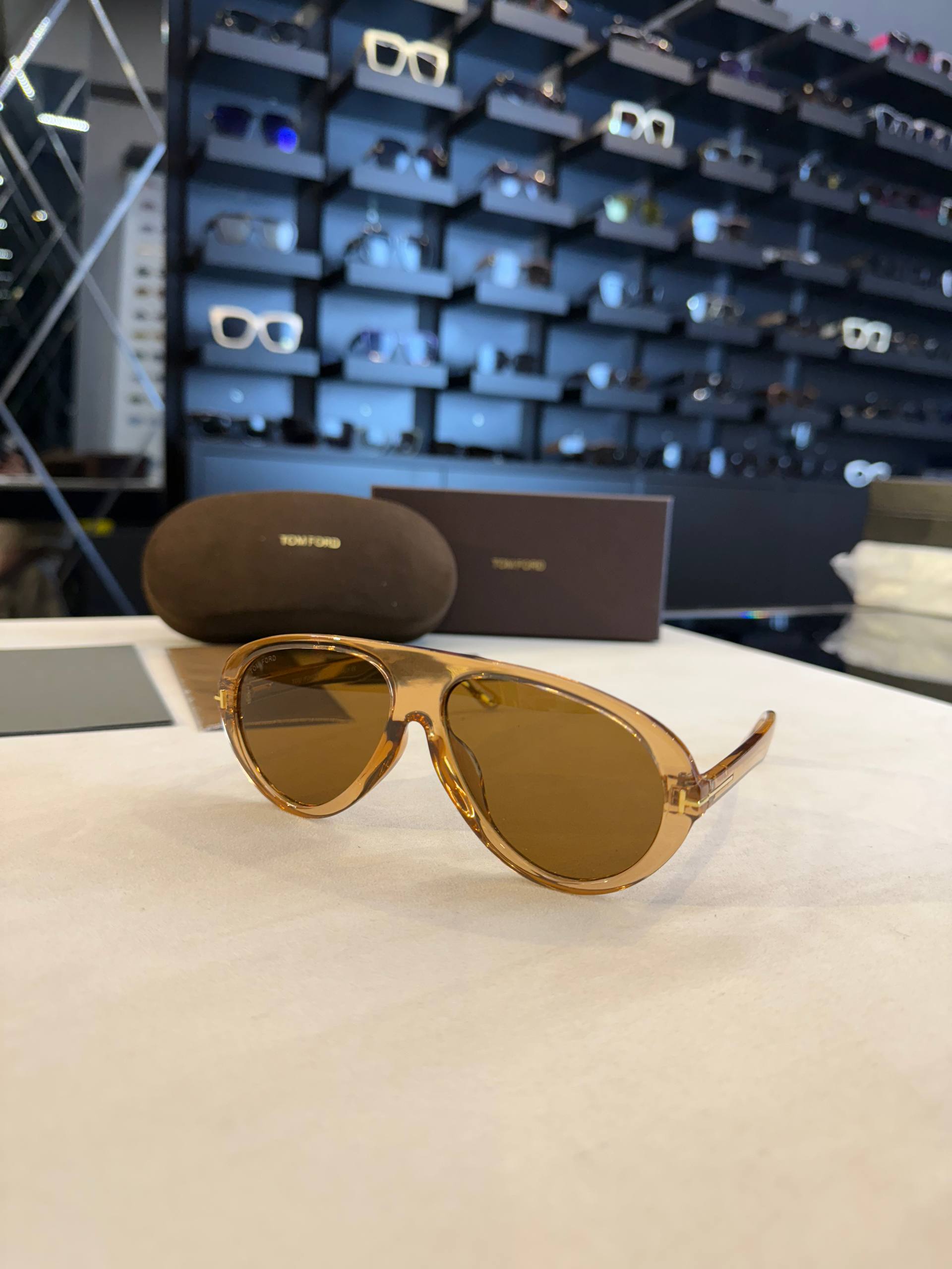TOM FORD- TF03