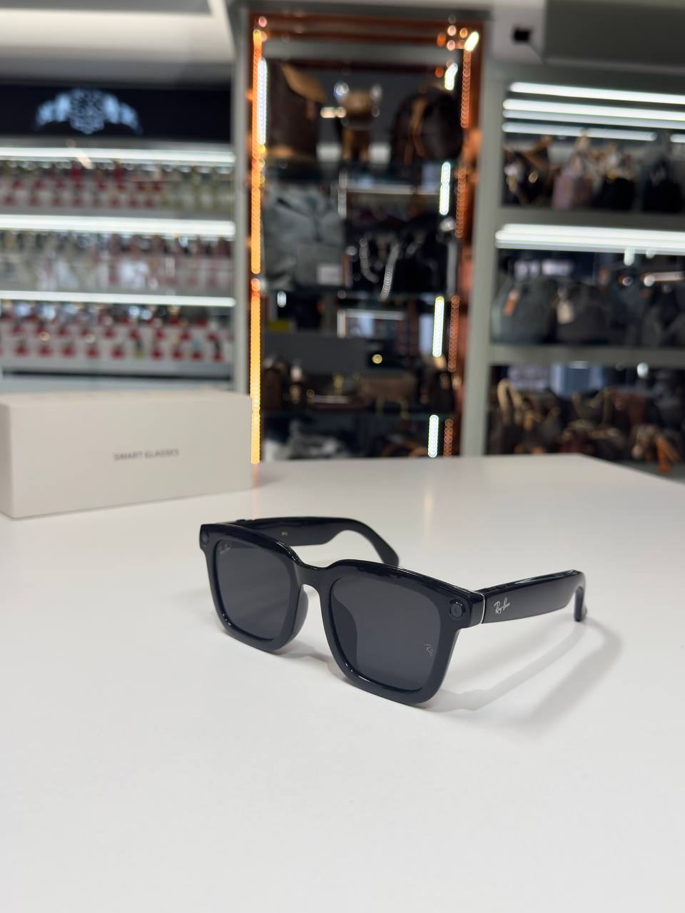 Ray Ban - R01