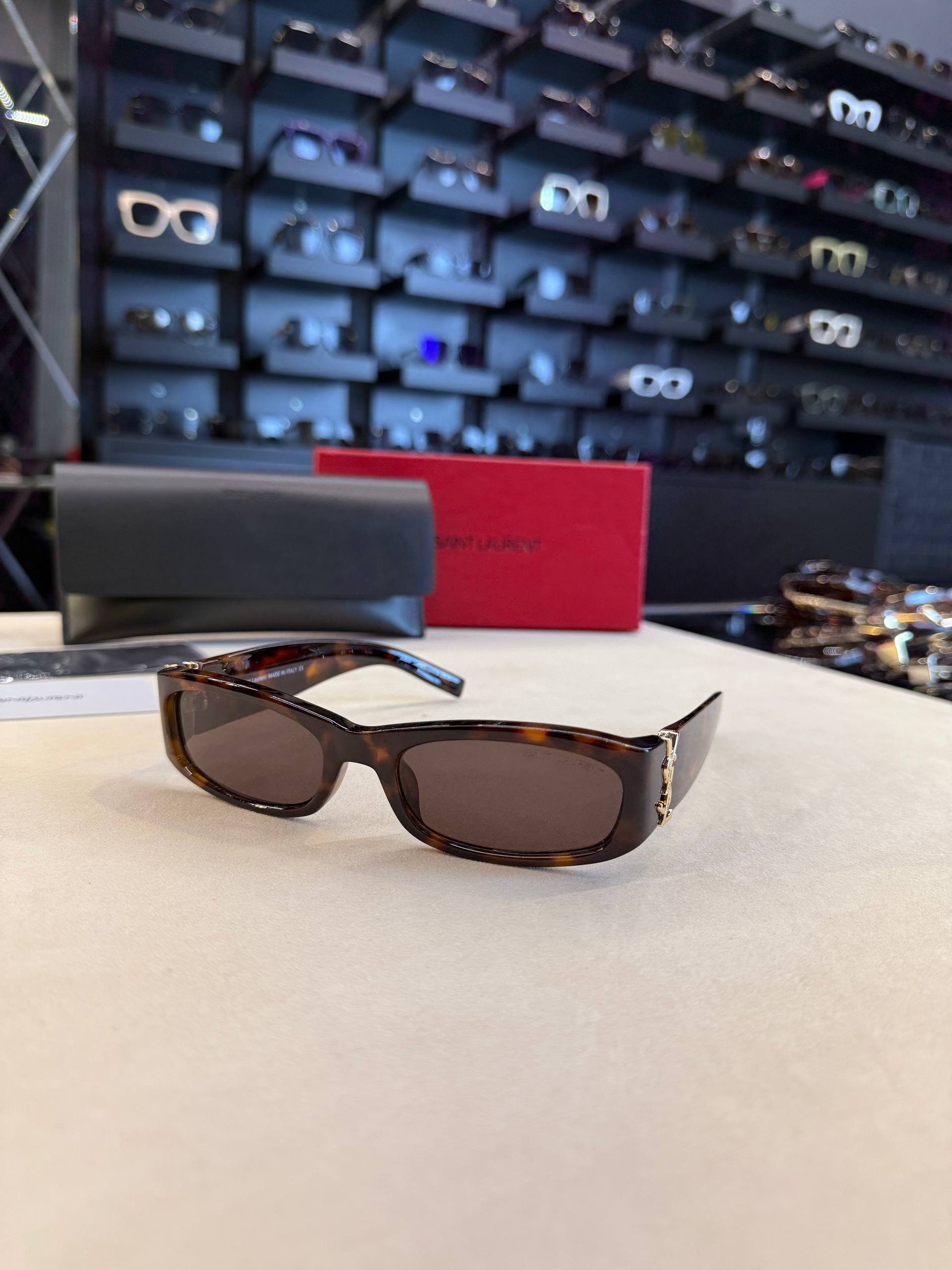 Cartier - CR09