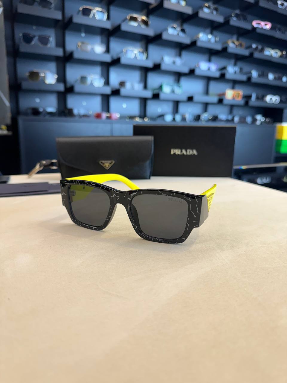 Prada - PD15