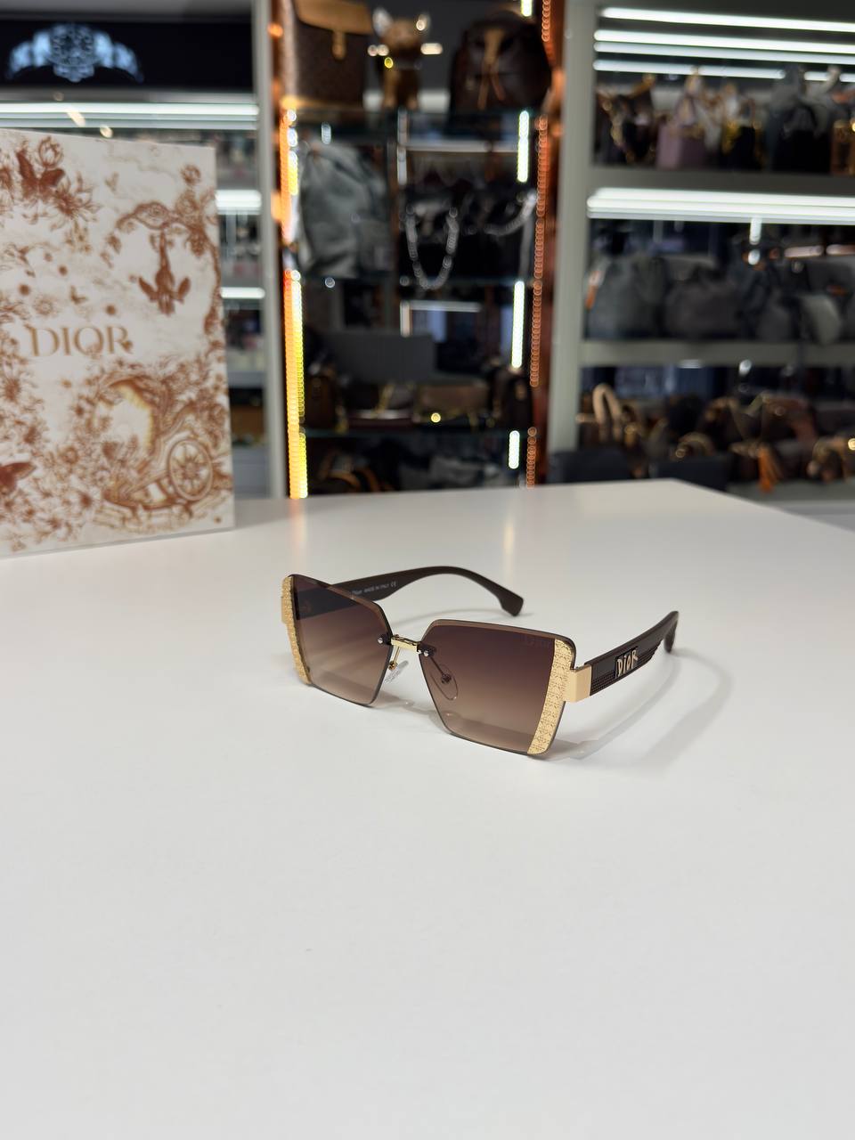 Dior - D02