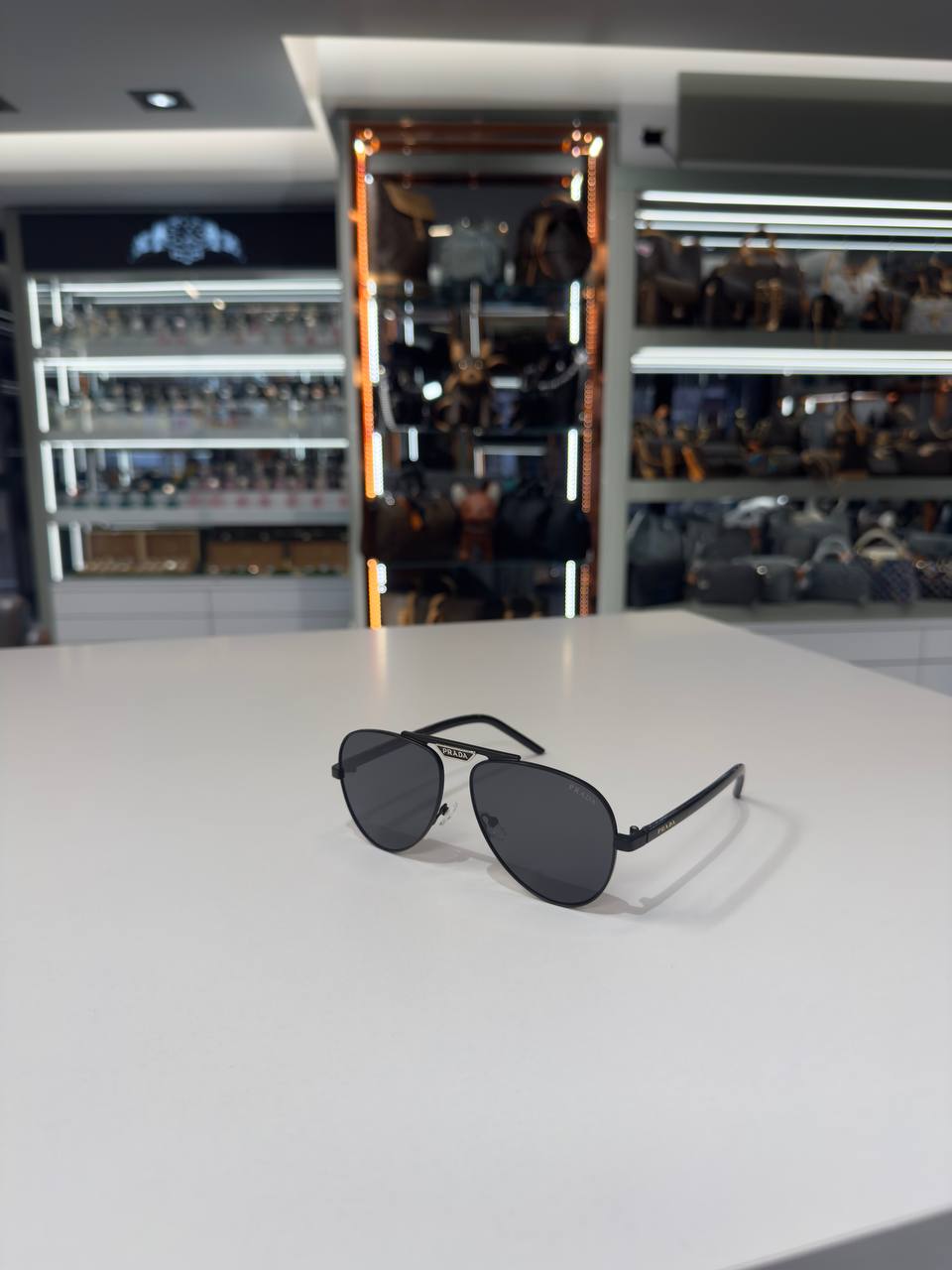Prada - P30