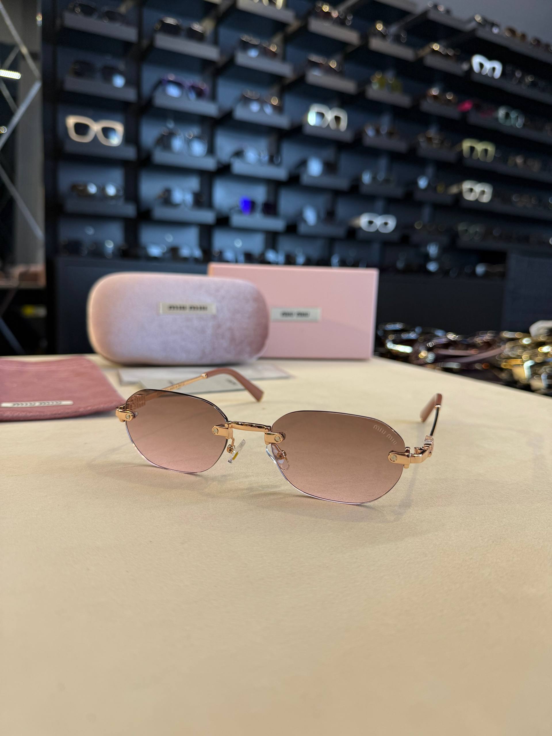 MIU MIU MM-05