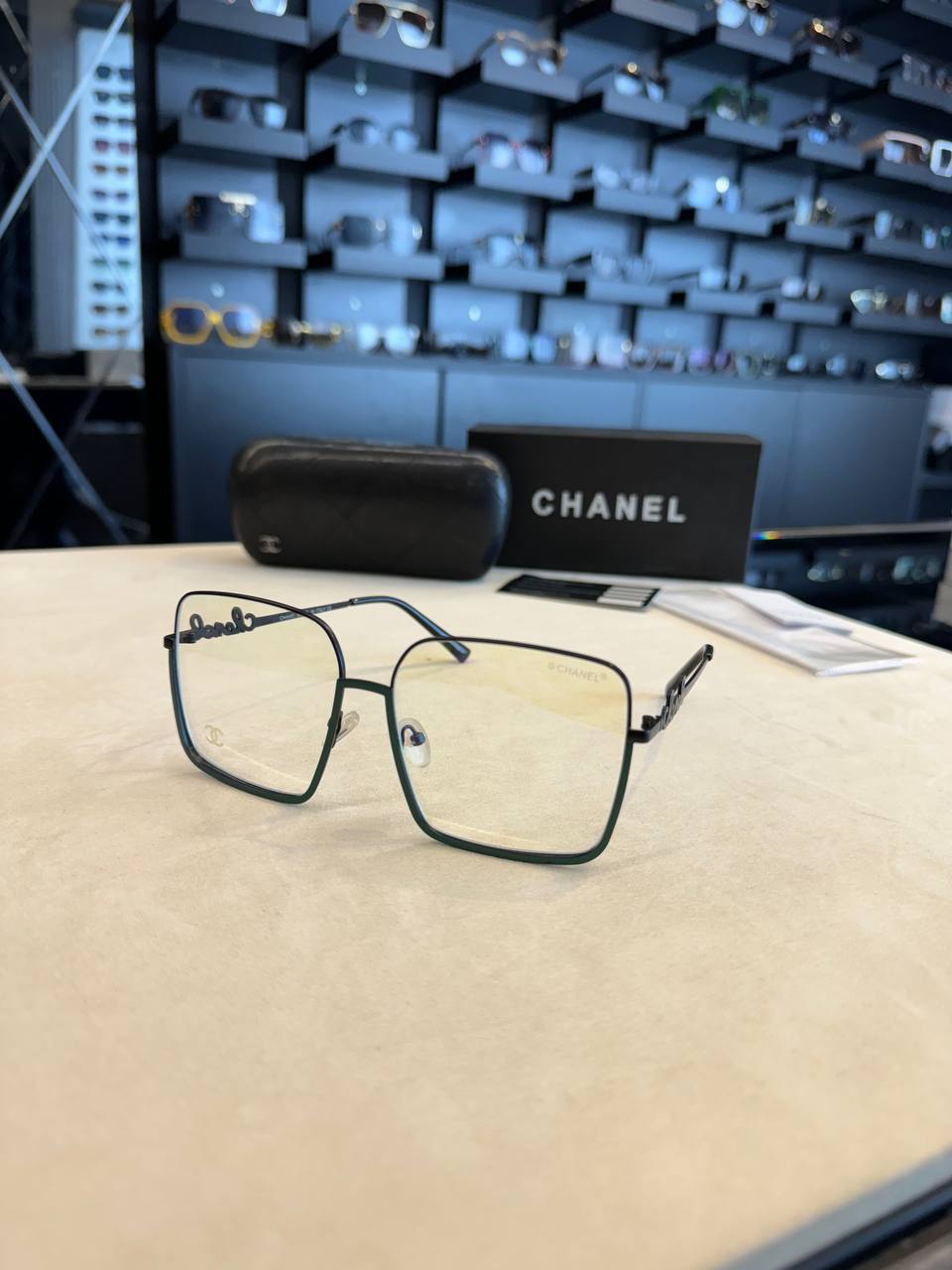 CHANEL CC13