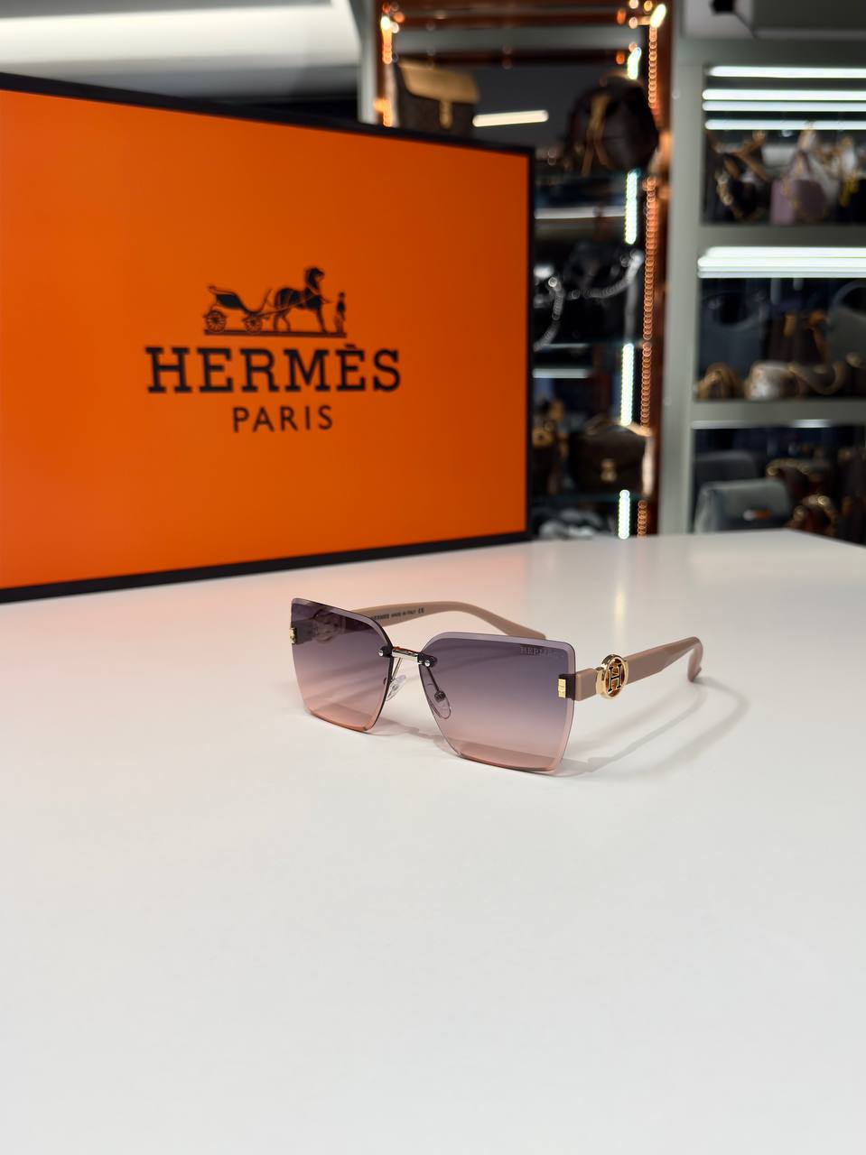 Hermes - H32